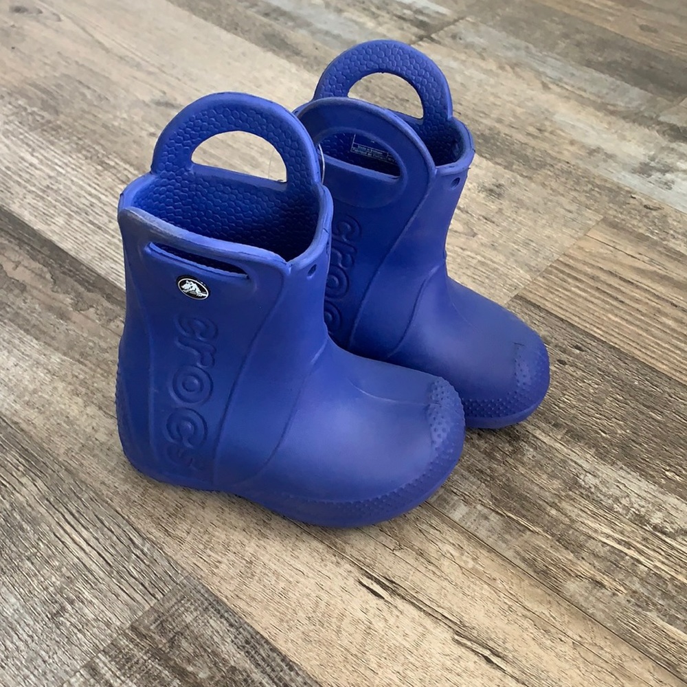 Crocs size 6 rubber boots